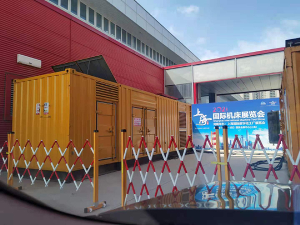 王益发电车出租-发电机无电压或电压太低怎么办？