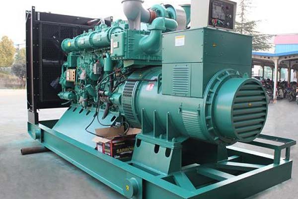 王益如何判断电压测量法测得的数据是否准确？