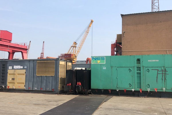 王益发电机出租空气滤清器的清洁频率是多少？